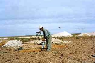 kuba-opal-mining-at-white-cliffs-web