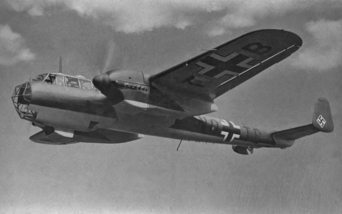 A Dornier Do 215B reconnaissance aircraft.
