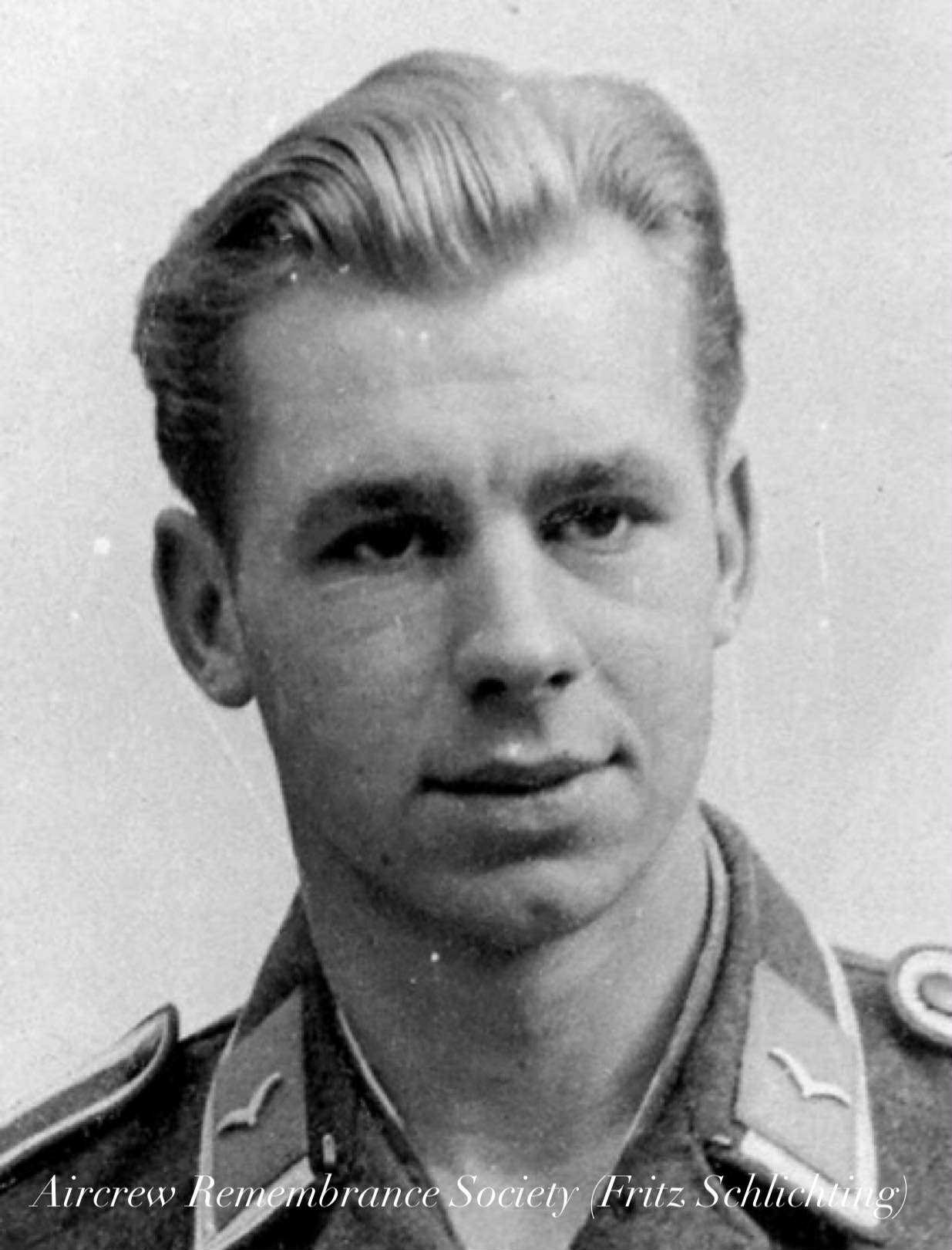 Unteroffizier. Kurt Thuene. (Schlichting)