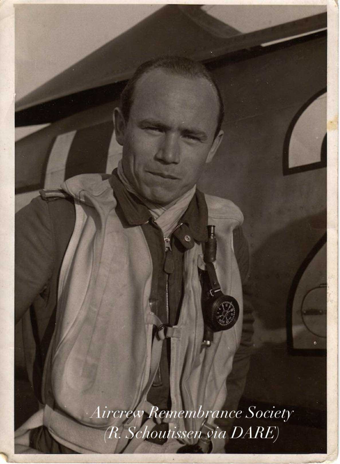 Unteroffizier. Ludwig Platzer with Fw 190 (R. Schoutissen via DARE).