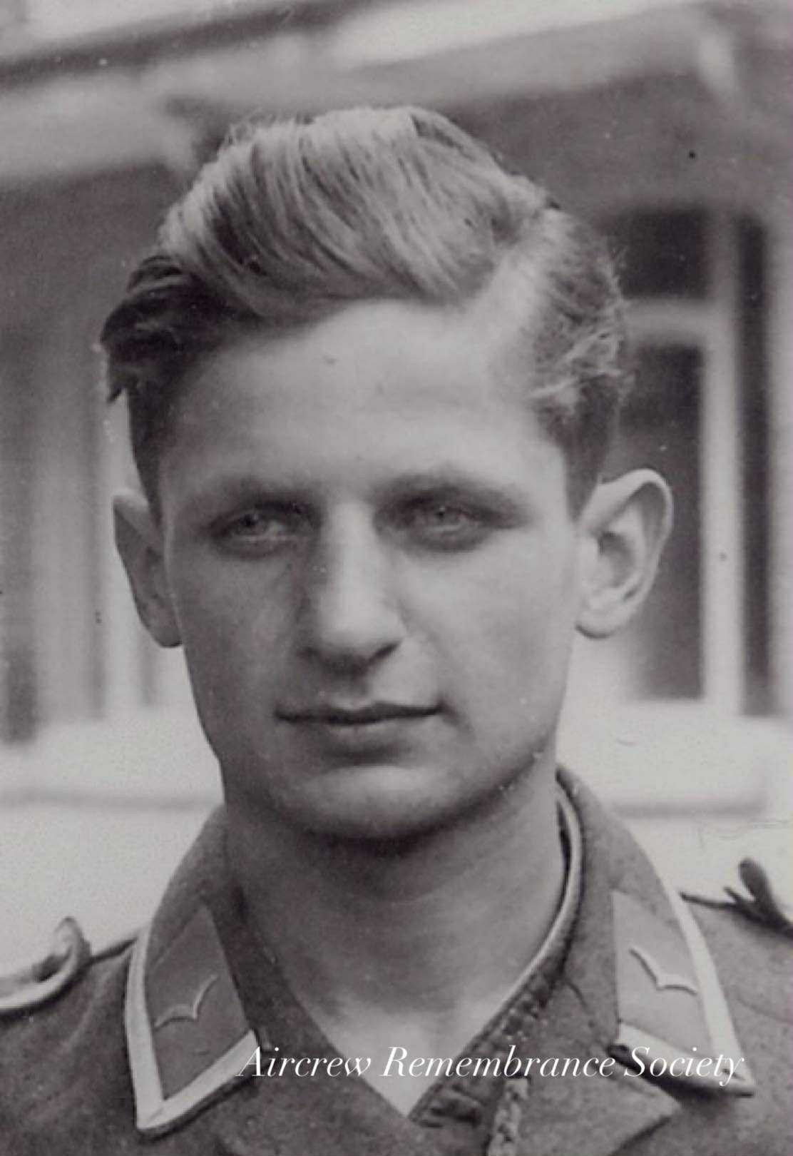 Pilot; Peter Gölz – Killed