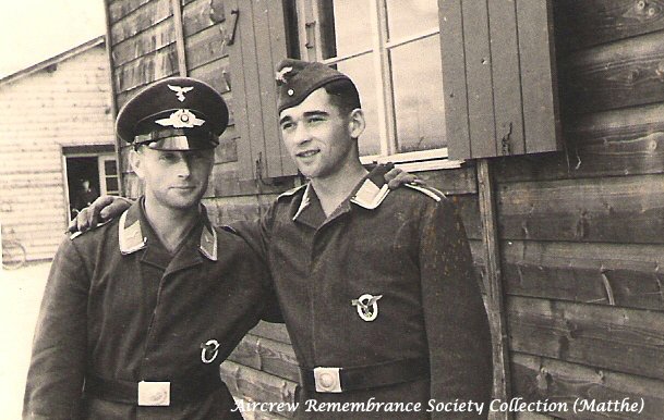 Feldwebel. Willi Schludecker pictured right with fellow pilot (Matthe).