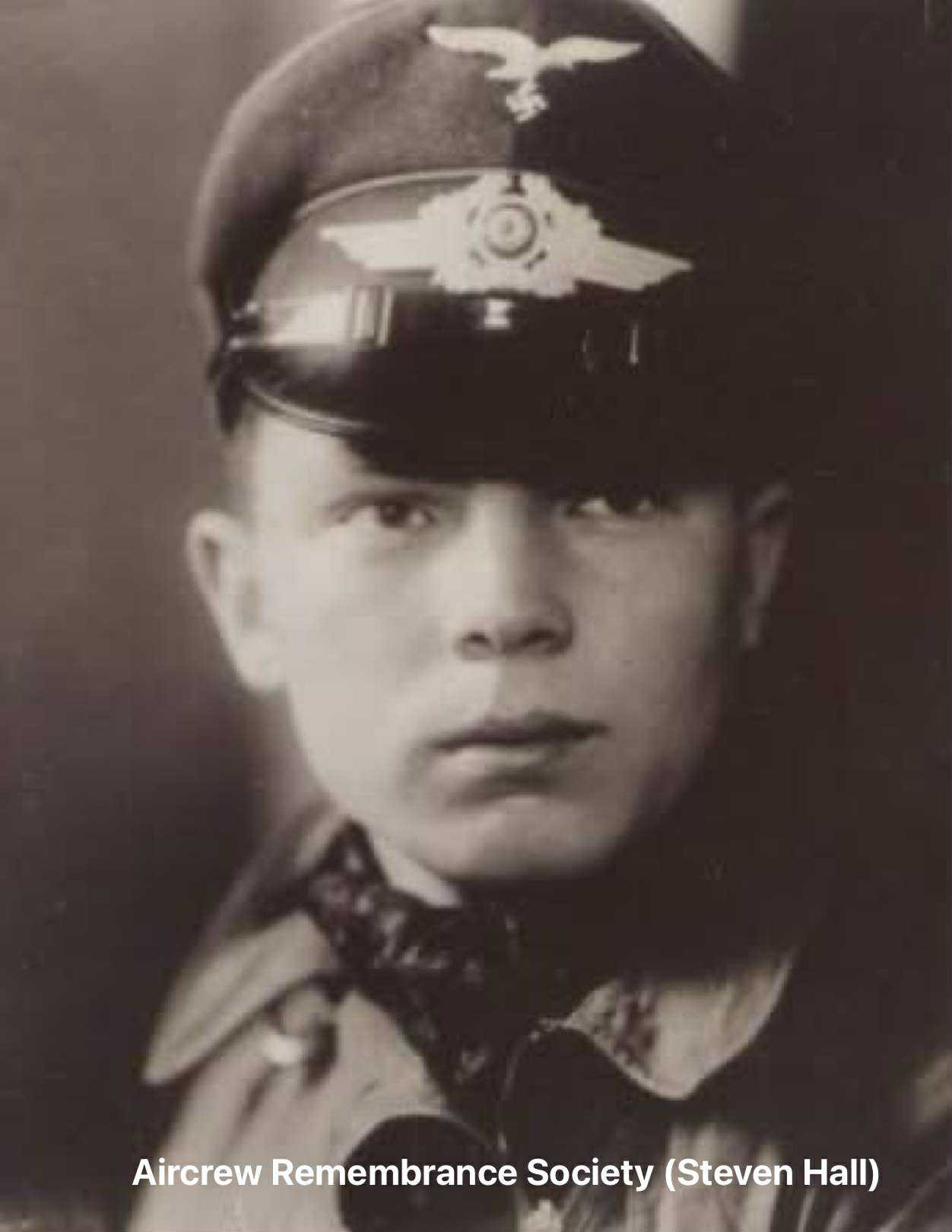 Unteroffizier. Franz Hennecke. (Hall). 