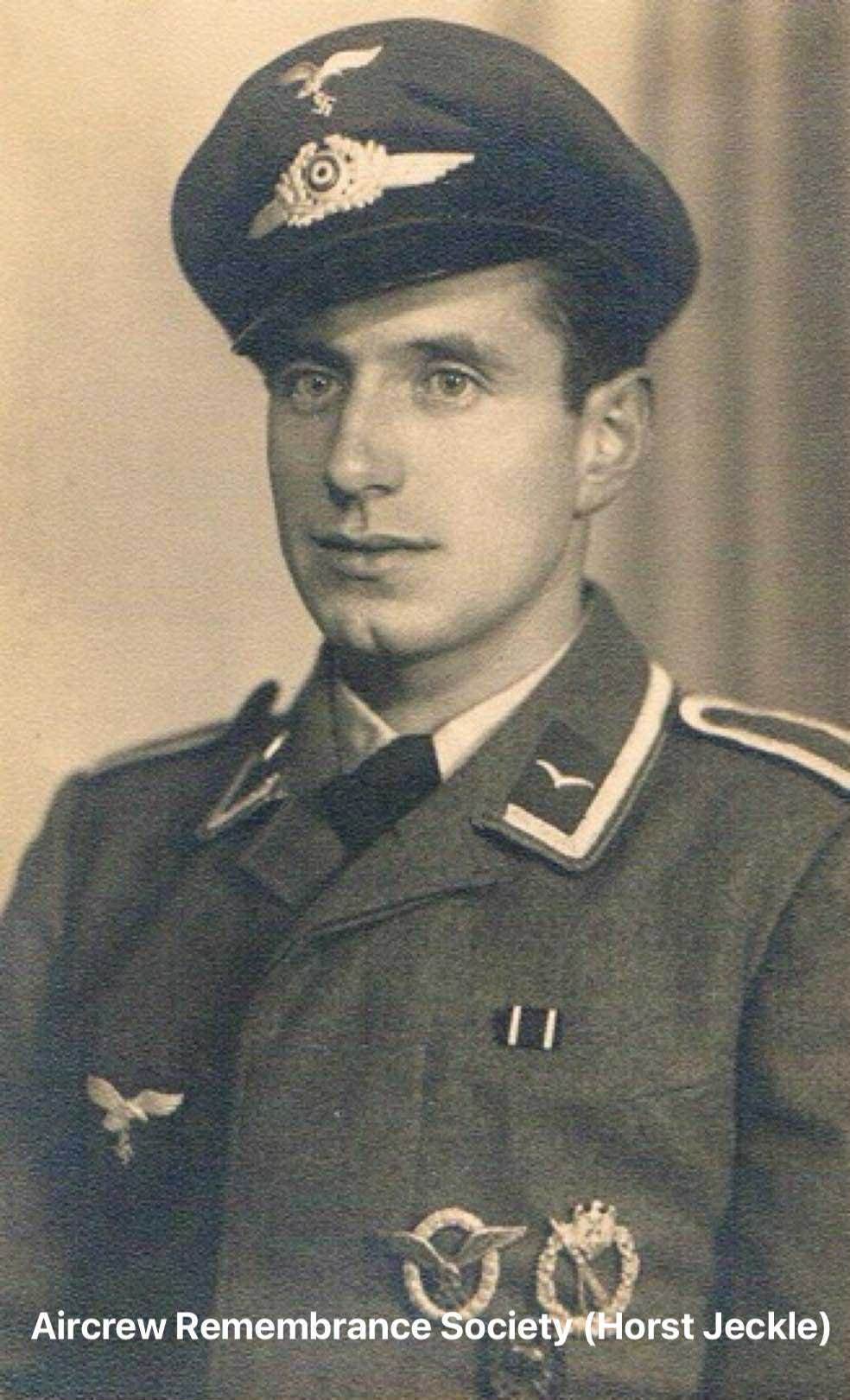 Hans Ammon wearing pilot’s badge, wound badge and Army Infantry assault badge (Jeckel)