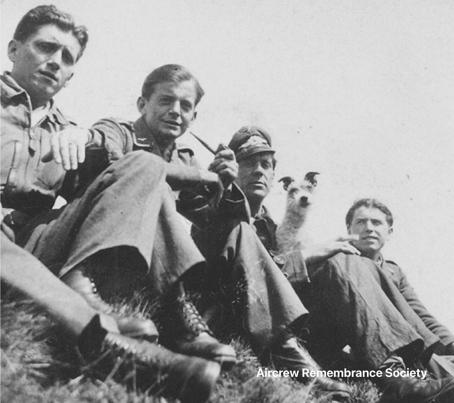 Ogfr. Neuenhaus, Uffz. Florian, Fw. Reppe and Uffz. Kläser (Kläser)