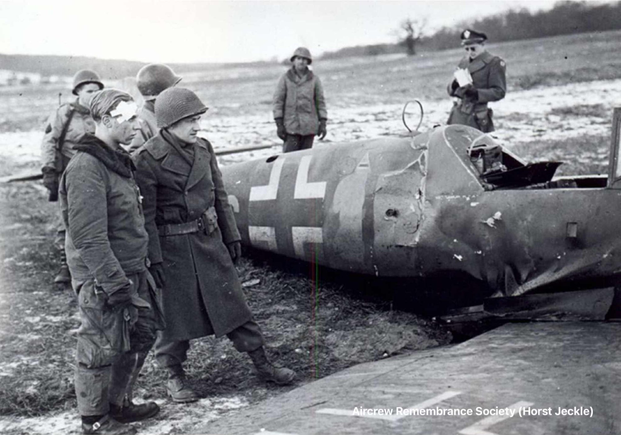 A well known photograph showing Alfred, his “Blue 2” and American captors (Jeckel)