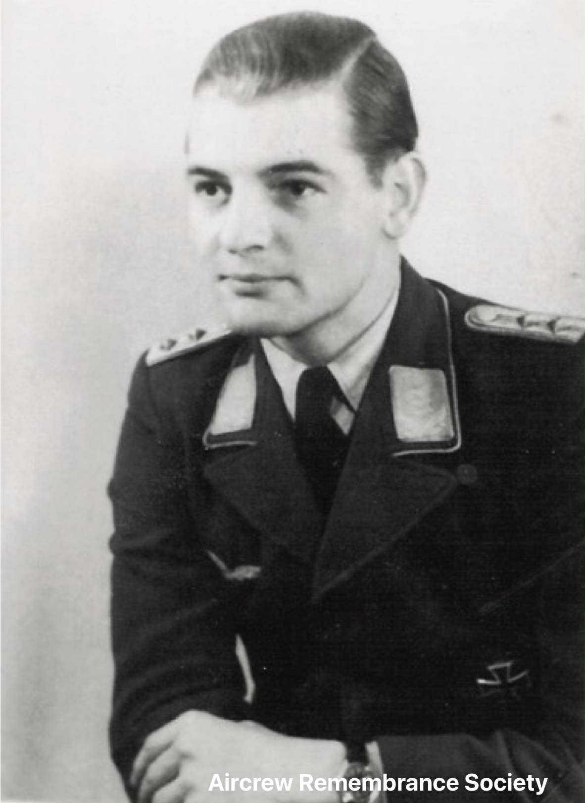 Pilot; Hptm. Kurt Weigel – Killed in crash. 