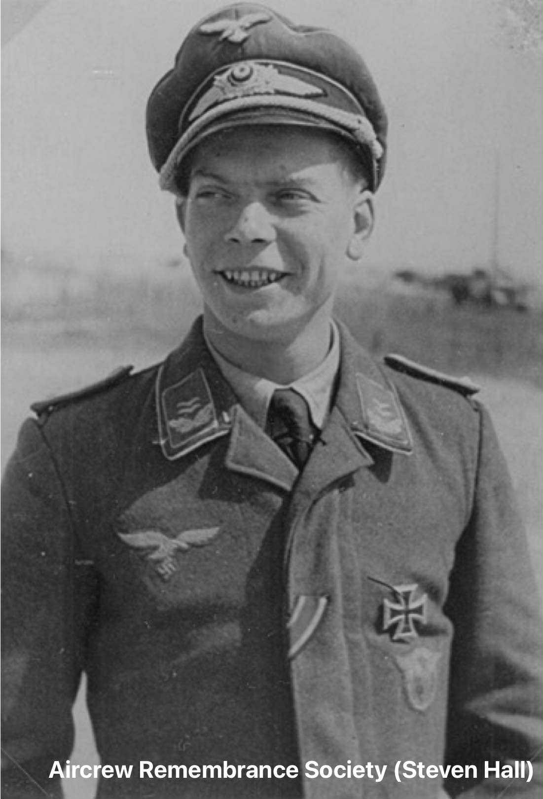 Oblt. Willi Deuper killed in crash (Hall)