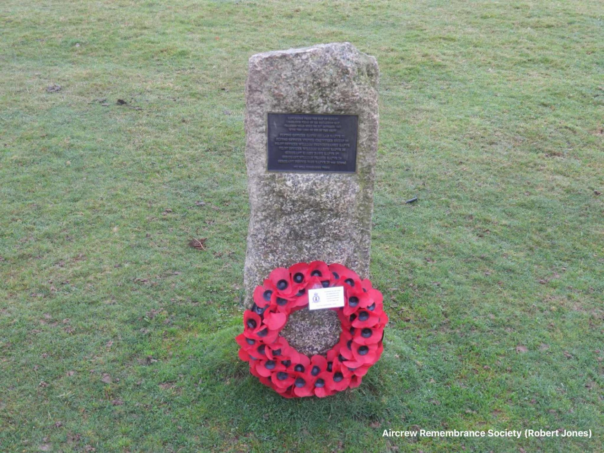 Poppy wreath laid by Robert Jones (author of Dartmoor Air Crashes) and Dartmoor Chris on 30th October 2025, on the 83rd anniversary of the air crash. A lovely gesture – we will remember them
