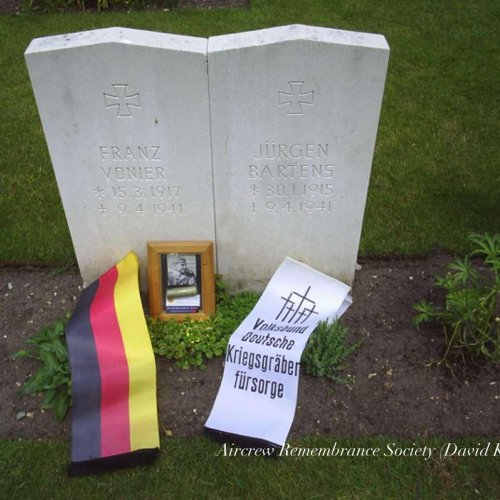 The last resting place of Franz Vonier and Juergen Bartens who now rest together at Brookwood Military Cemetery (King).