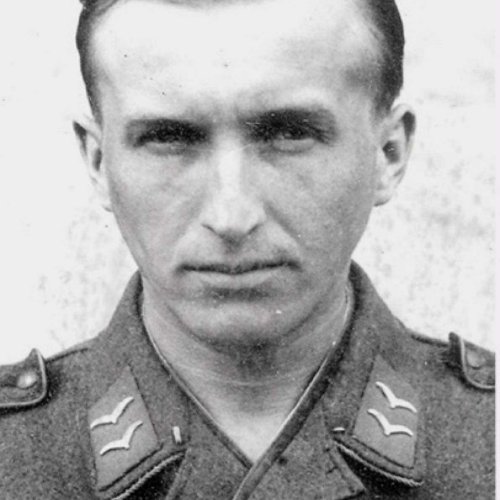 Gunner; Rudi Schorler – Killed
