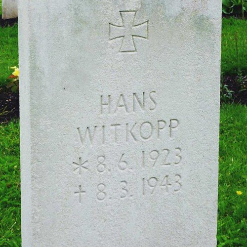 The last resting place of the Radio/Op Hans Witkopp can be found in Chichester Cemetery: Square 42. Grave No.43. (Brownless).