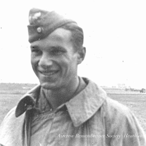 Observer, Gefr. Willi Schaefer (Heath via Stiefel).