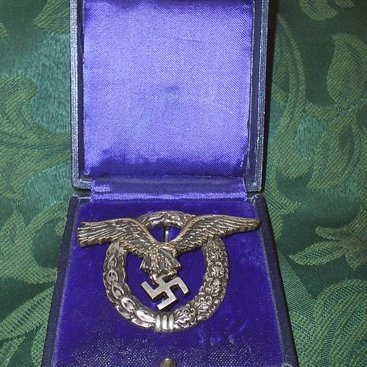 Friedrich's pilot badge donated to the Aircrew Remembrance Society
by his surviving sister.