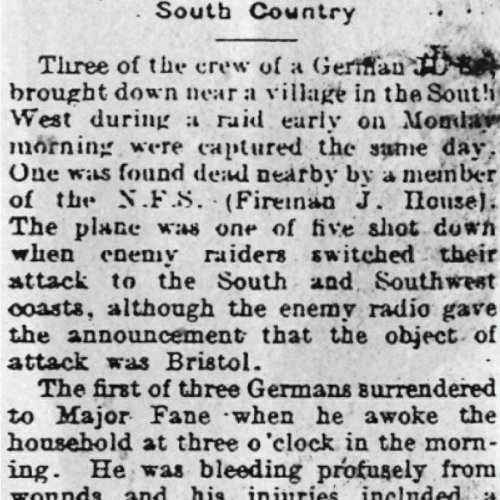Warminster Journal newspaper cutting regarding the crash and capture of three German airmen.