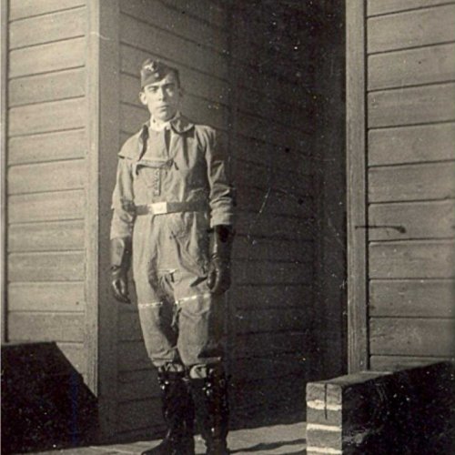 Walter pictured in flight gear (Kempter).