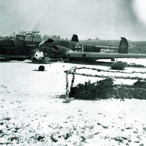 Sentries guard the field grave of Karl Hammes.