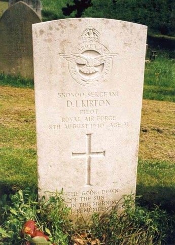 Grave of Sgt David Ian Kirton 550500 R.A.F.