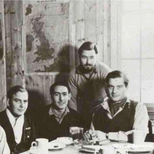 Stalag Luft 1 Left to right: Jackson (City of London Squadron), Milner, Patrick Greenhous, Nat Fowler (escaped - later killed in an air accident over England) Denholm, Ian Potts (R.N.Z.A.F.) Tigger the cat. (Source Jan Jolie)
