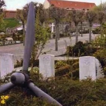 Crew graves