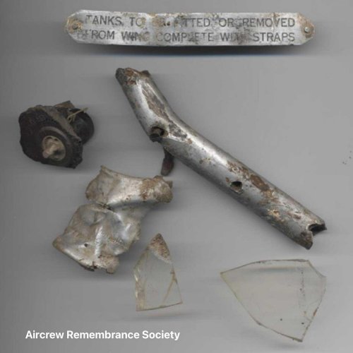 Some small twisted fragments of Hampden I AD826 (King)