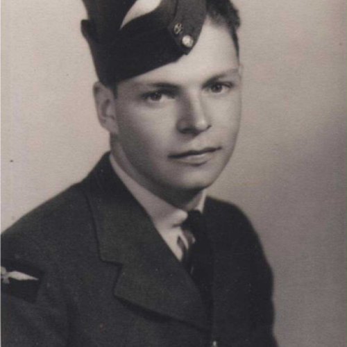 Trainee pilot; Arnold Maxwell (via D. Maxwell)