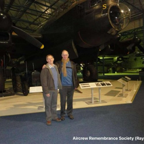 Ray Brettle & Ian Robertson with Lancaster R5868 which les Brettle flew in on the 8/9-09-42 to Frankfurt. (Brettle)