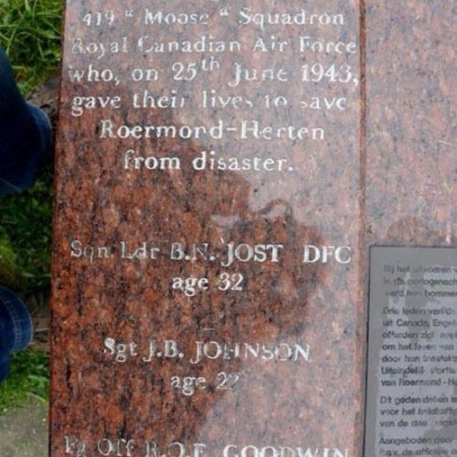 Monument erected at the crash site on the Hammerveld (All courtesy of Rob Wolters) (Halifax II JD147)