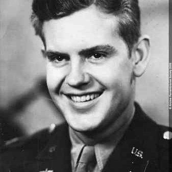 Captain Thomas O' Bannon (Mike Croft)